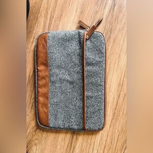 Case for devices Gray and Brown Laptop Sleeve